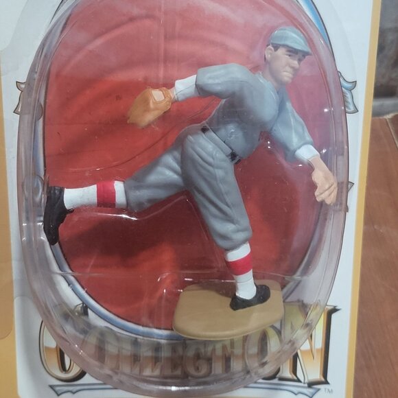 Babe Ruth Cooperstown Collection Starting Lineup Action Figure 1994 - Picture 6 of 8